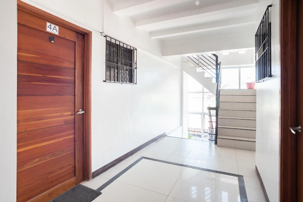OYO 160 D'Builders Rooms Phase 1