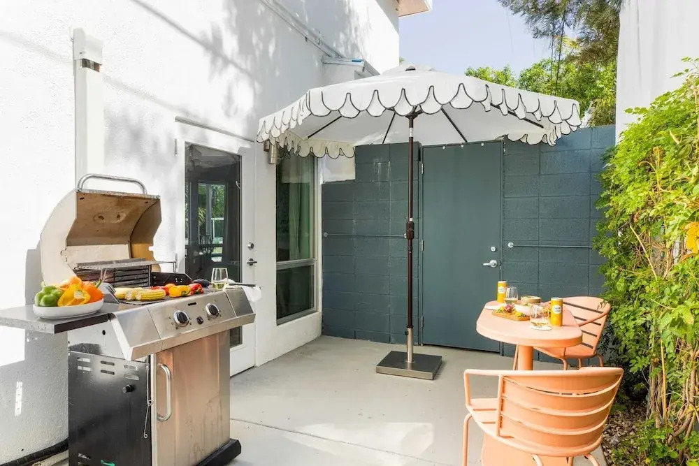 5 Rooms, Sleeps 14 Boutique Hotel, Pool+hottub The Wesley Agave by Avantstay