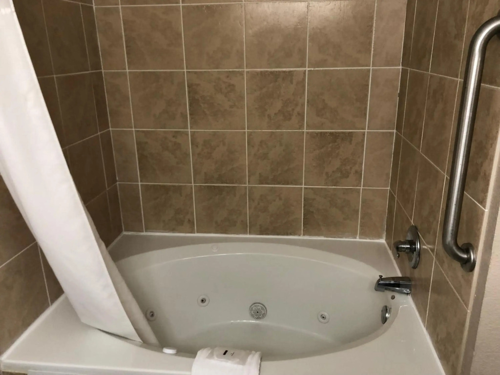 Country Inn & Suites by Radisson, Greenville, NC
