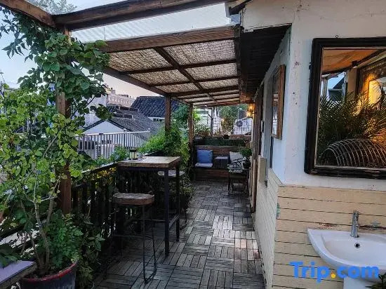 Dingxiang No.9 Hostel