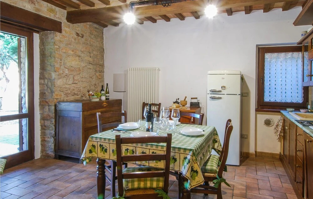 Beautiful Home in Caldarola With Wifi and 3 Bedrooms