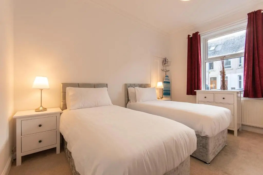 Glebe Street Apartment