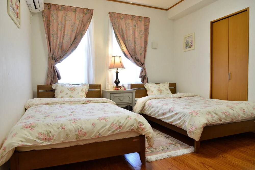 Maeda biru house I II