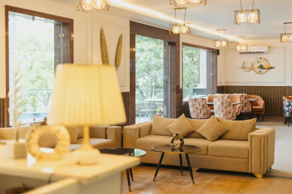 Stone Wood Hotel, Rishikesh