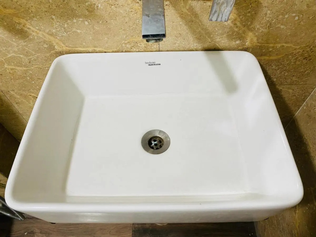 Qotel Flagship Hotel Sagarpur