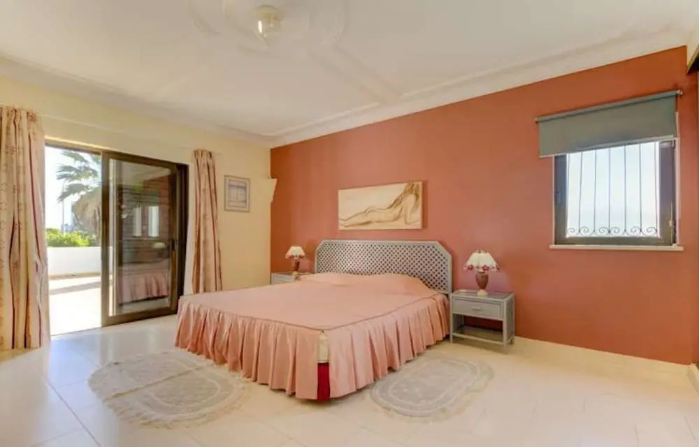 Villa - 4 Bedrooms with Pool and WiFi - 105890