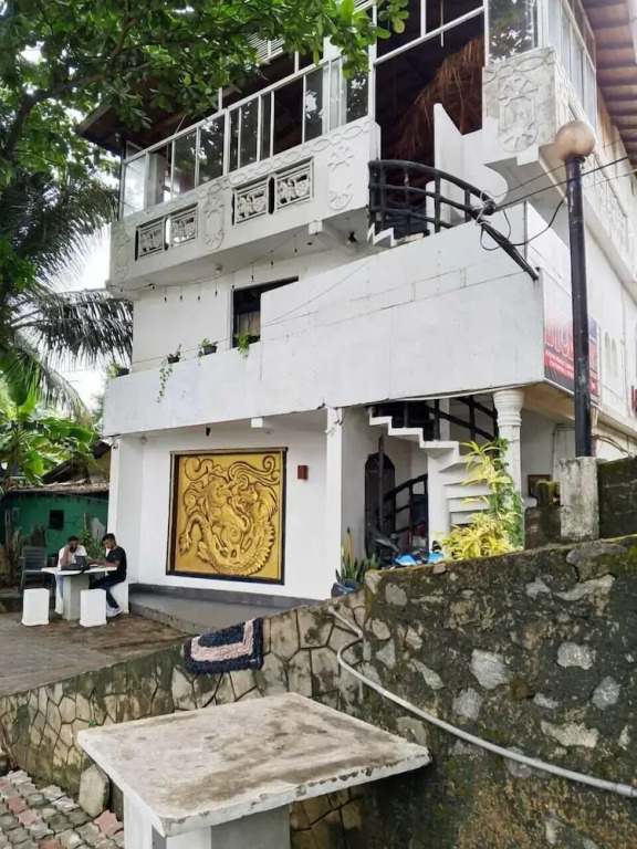 Lavinia Option Beach Inn Colombo
