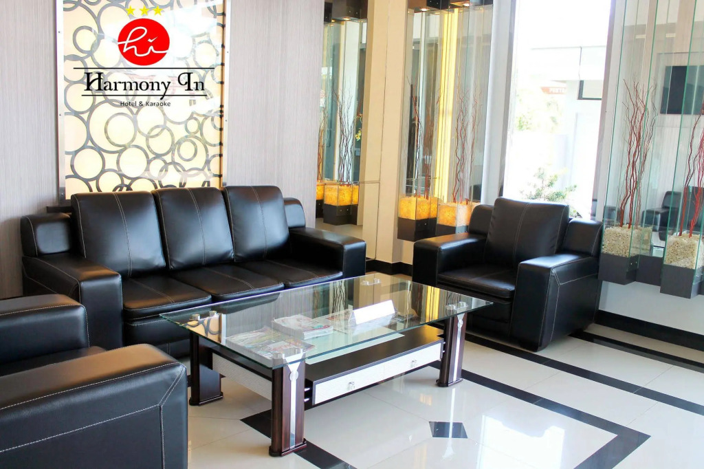 Harmony In Hotel
