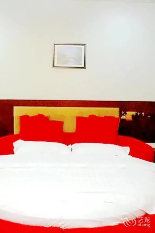 Yinzuo Jiayi Hotel (Dongying Huanghe Road Wanda Plaza)