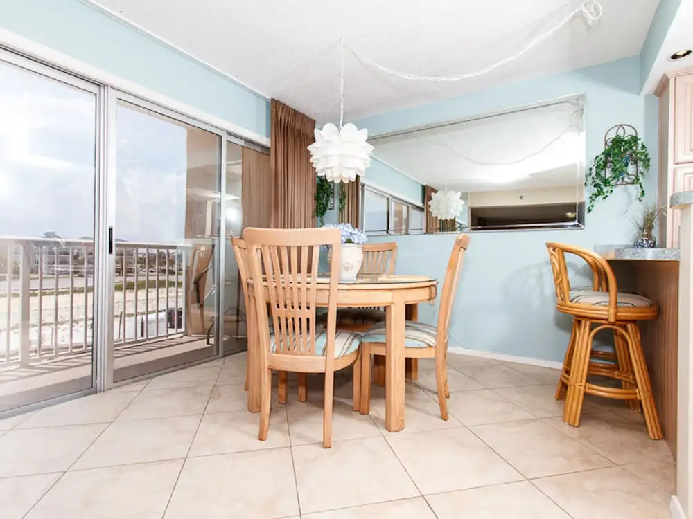 Islander by Brooks and Shorey Resorts