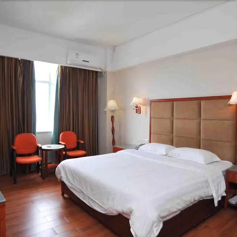 Pearl Hotel