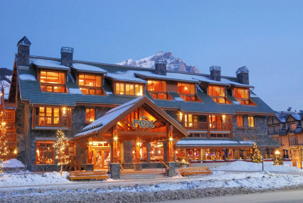 Fox Hotel and Suites