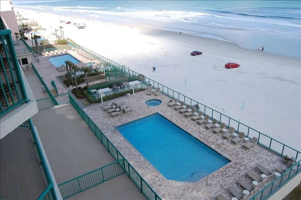 Dimucci TT 608 3 Bedrooms 3 Bathrooms Condo