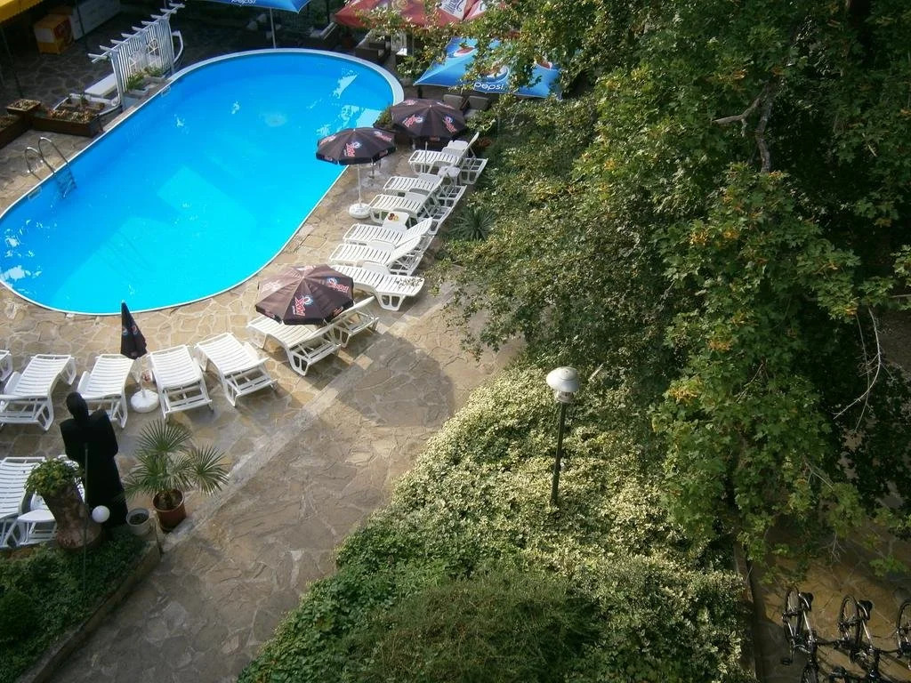 Ariana Hotel