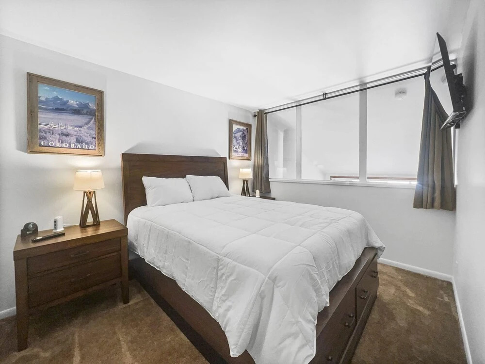 Vp211 Village Point 2 Bedroom Condo by RedAwning