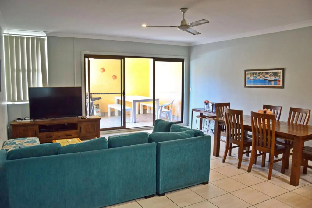 Paragon Apartment 6