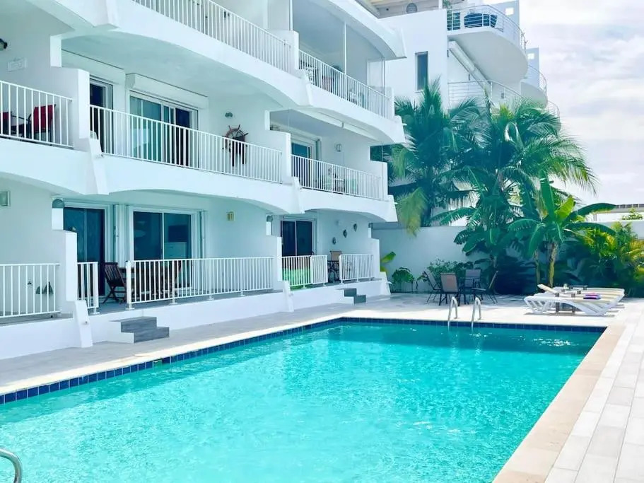 Stunning 2bed-2bath with pool on Simpson Bay Beach