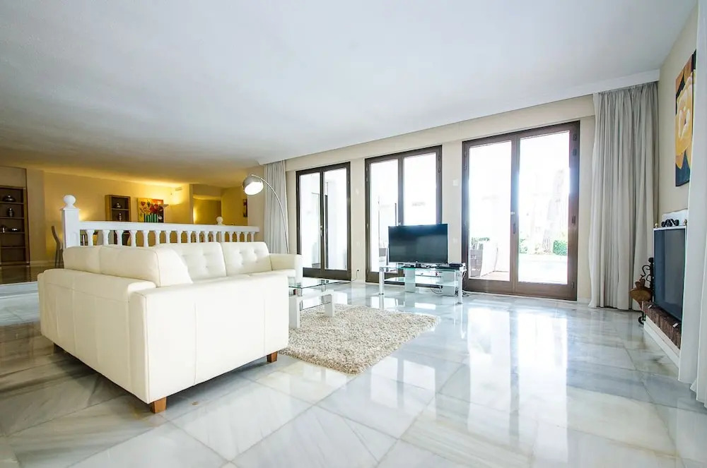 Villa Seafront IV