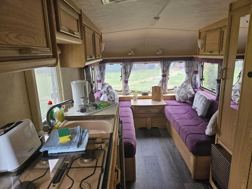 Tranquil Equestrian Escape - Sleeps 2