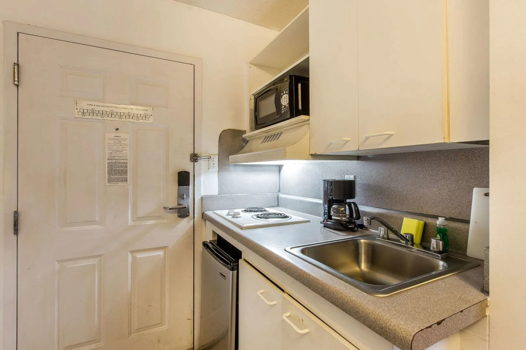 Suburban Studios Abercorn