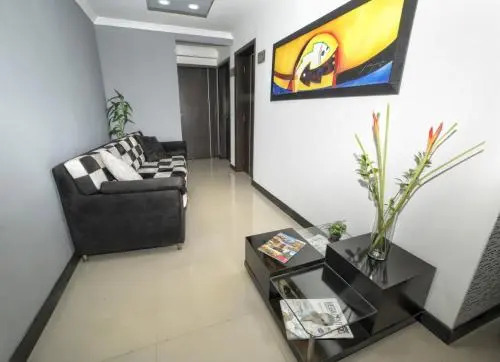Hotel Platino Plaza