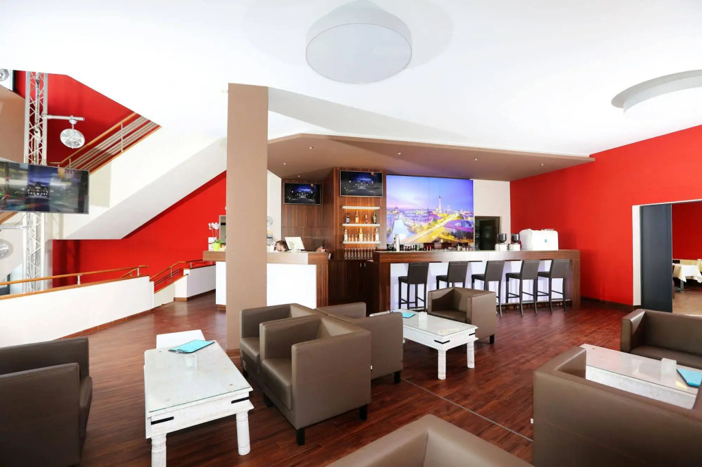 Hoteltow