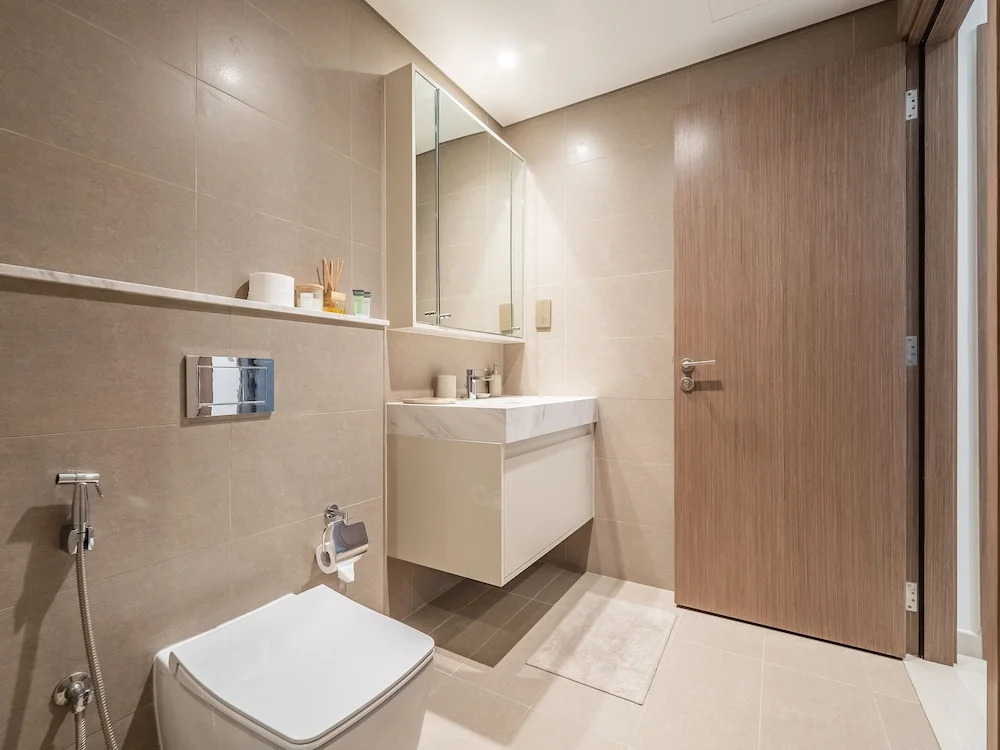 Cityscape Splendor Lavish 1BR Uptown