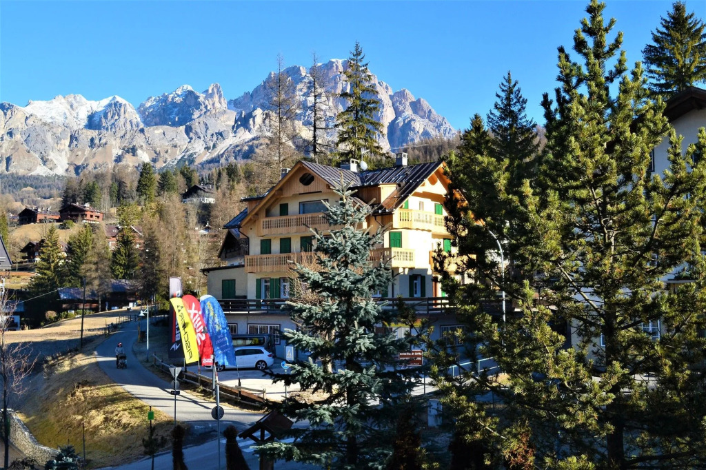 Hotel Serena Cortina