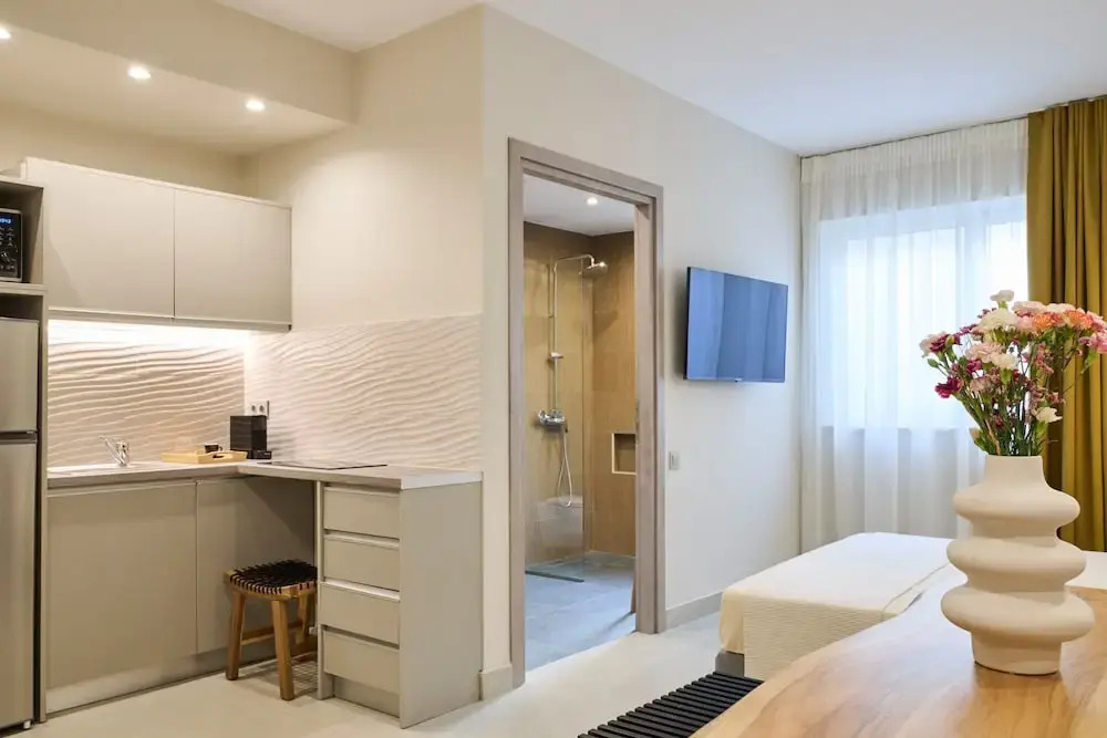 Acropolis Muses - Downtown Luxury Apartments