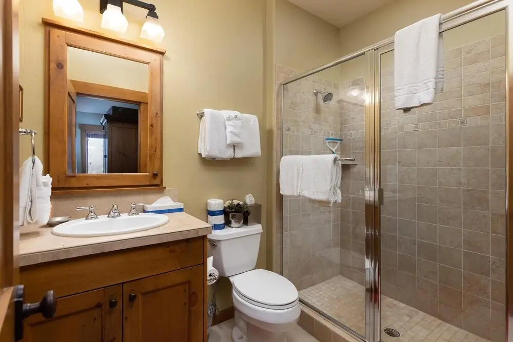 45 Thackwell Lane 4 Bedroom Townhouse by RedAwning