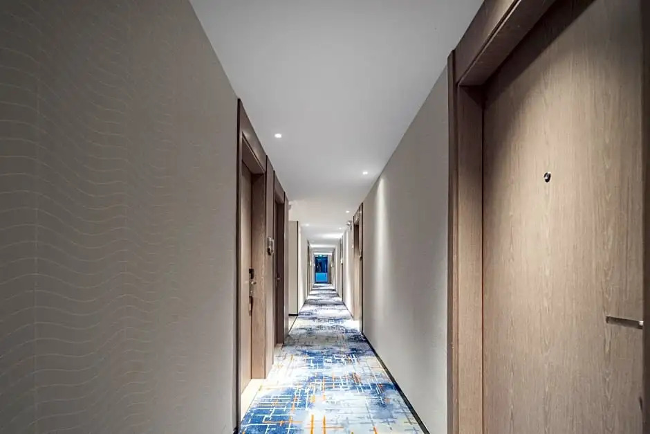Echarm Hotel (Sanya Qianguqing Scenic Area Hailü Duty Free City)