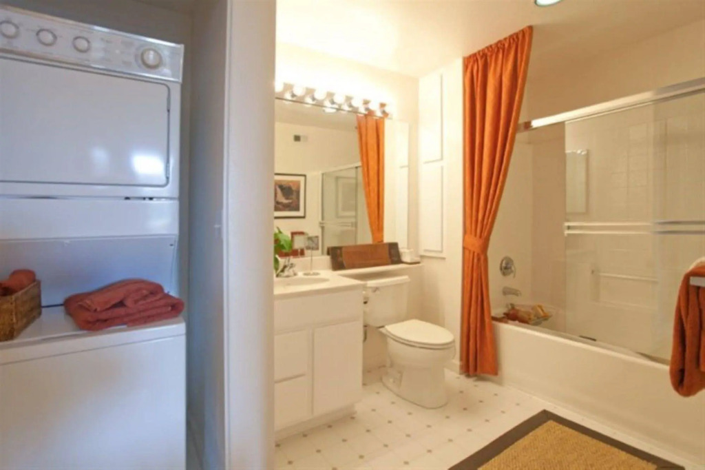 Global Luxury Suites at North Park