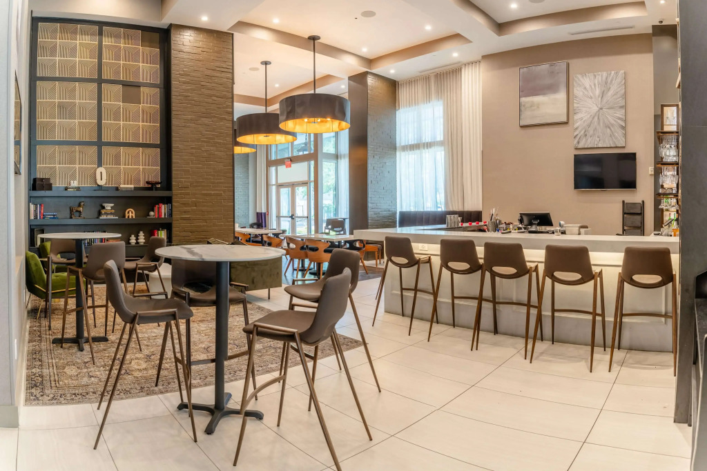 TRYP by Wyndham Savannah