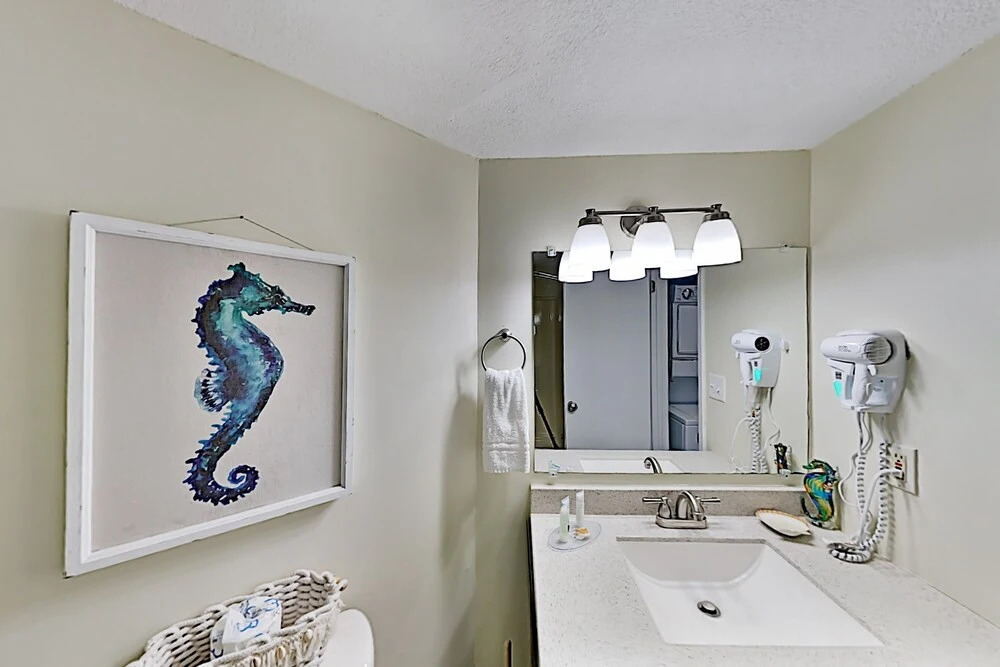 Rega204a 2 Bedroom Condo