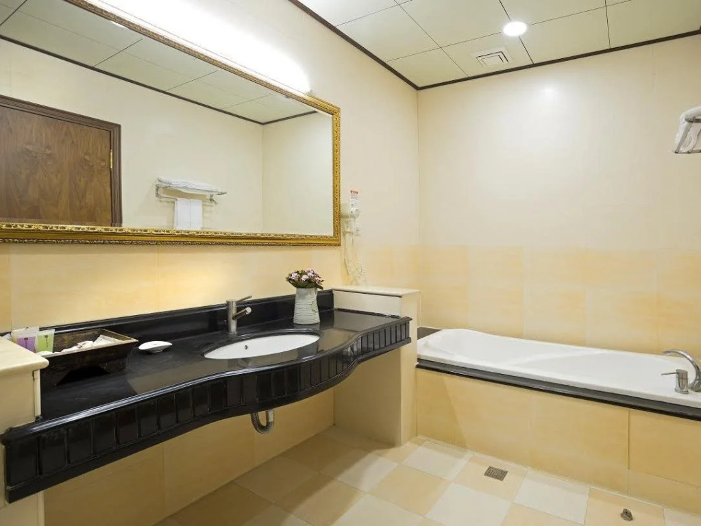Le Beau Max Resort