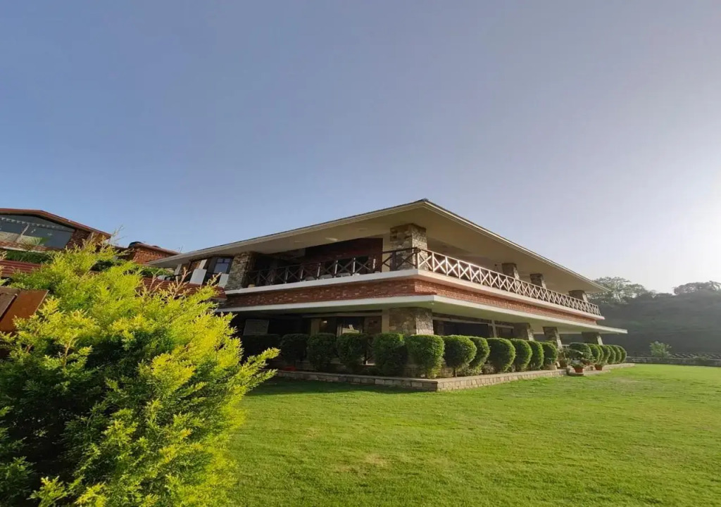 Ghughuti Baasa Home Stay, Dehradun