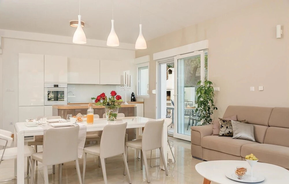 Luxurious Home In Podstrana