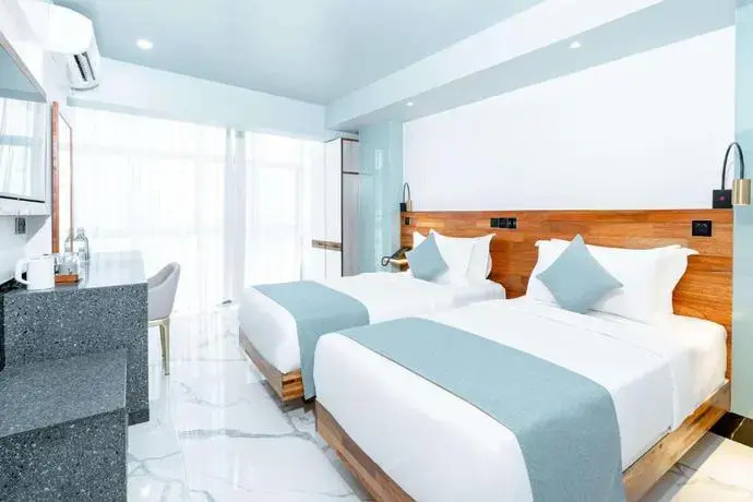 Flower Street provides accommodations with free Wifi, air conditioning