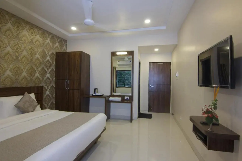 Strand Resort
