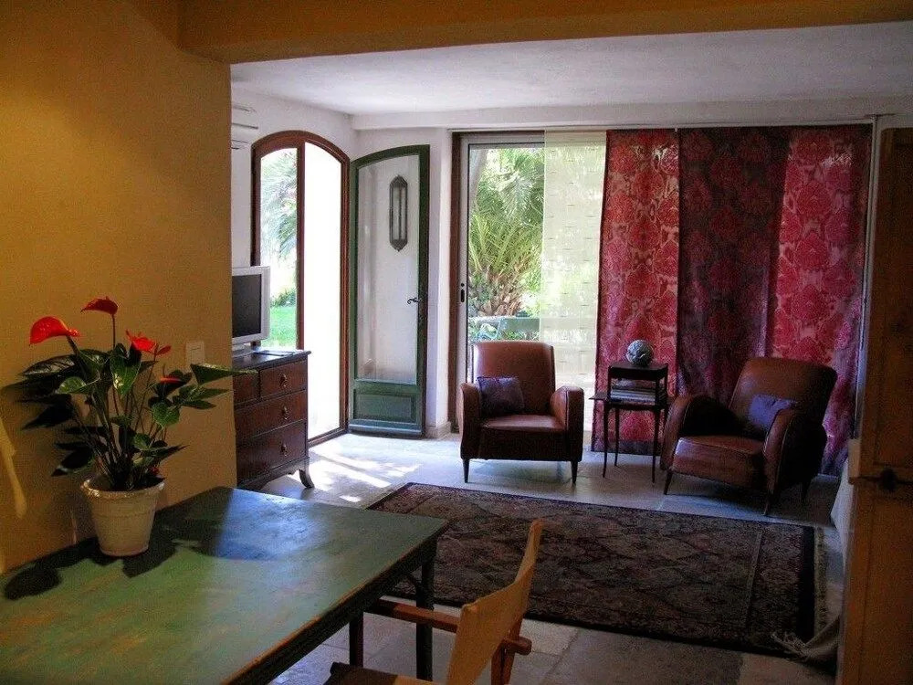 The Rhone Retreat