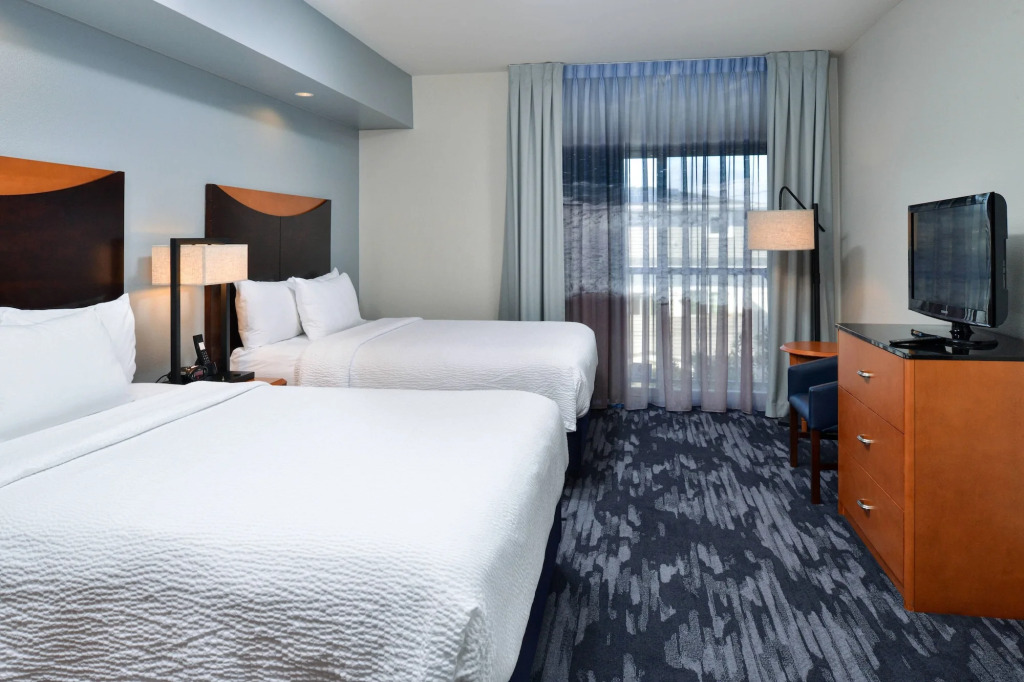 Fairfield Inn & Suites Santa Cruz - Capitola