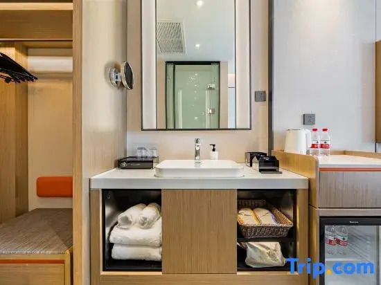 Bo Man Rui Si Hotel