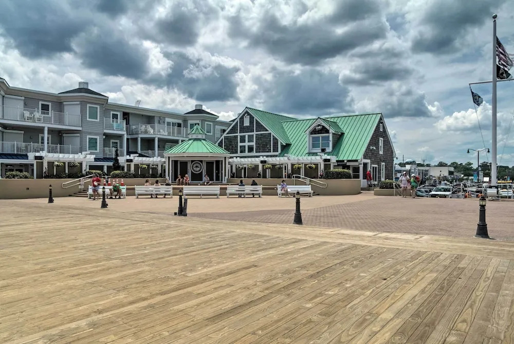 Bay-view Retreat w/ 5 Balconies in Bethany Beach!