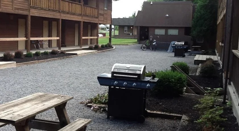 The Cedar Lodge