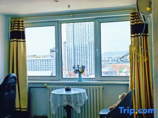 Yujia Homestay (Yuhuangding Suochengli Wanda Plaza Branch)
