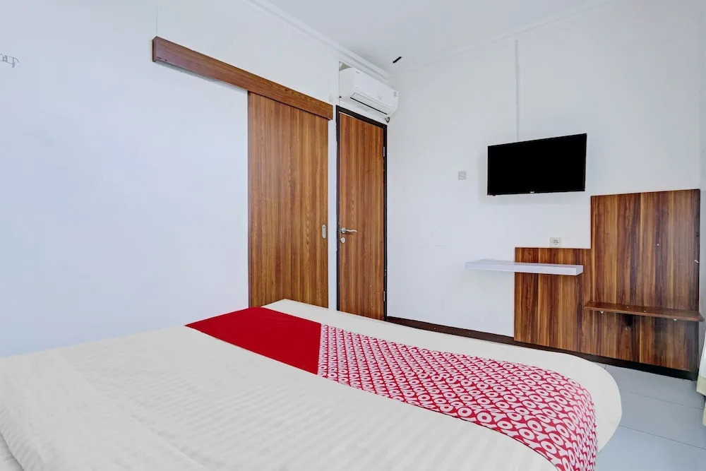 Hotel O Near Mall Ciputra 2