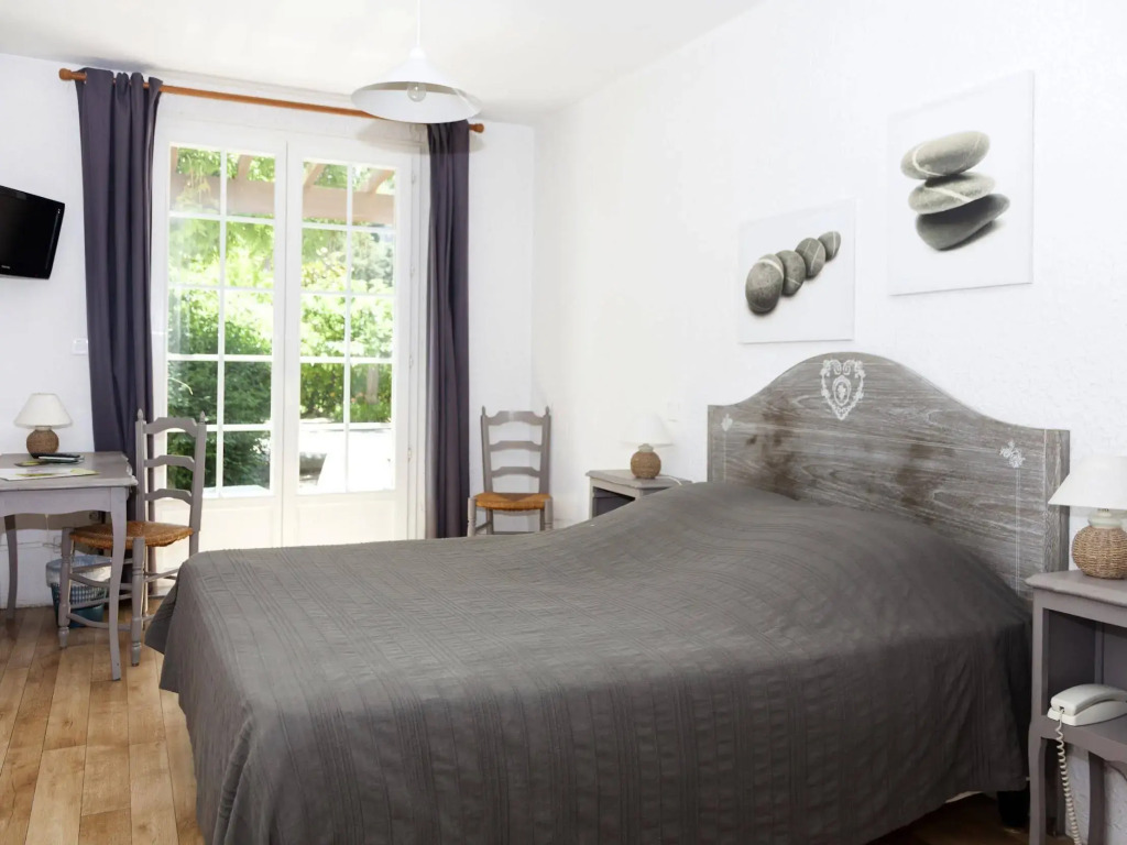 Logis Hôtel Castel Mouisson