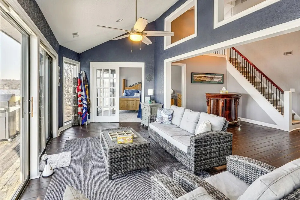 Boat, Swim & Enjoy Lake Views: Osage Beach Retreat