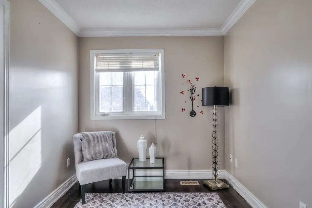 Waterfront Avenue Suites
