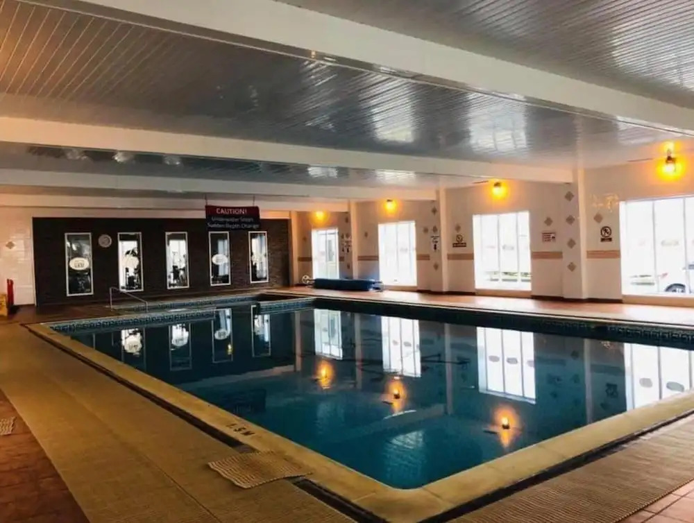 3 Bed, Sleeps 6, Parking